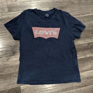 Levi's t-shirt